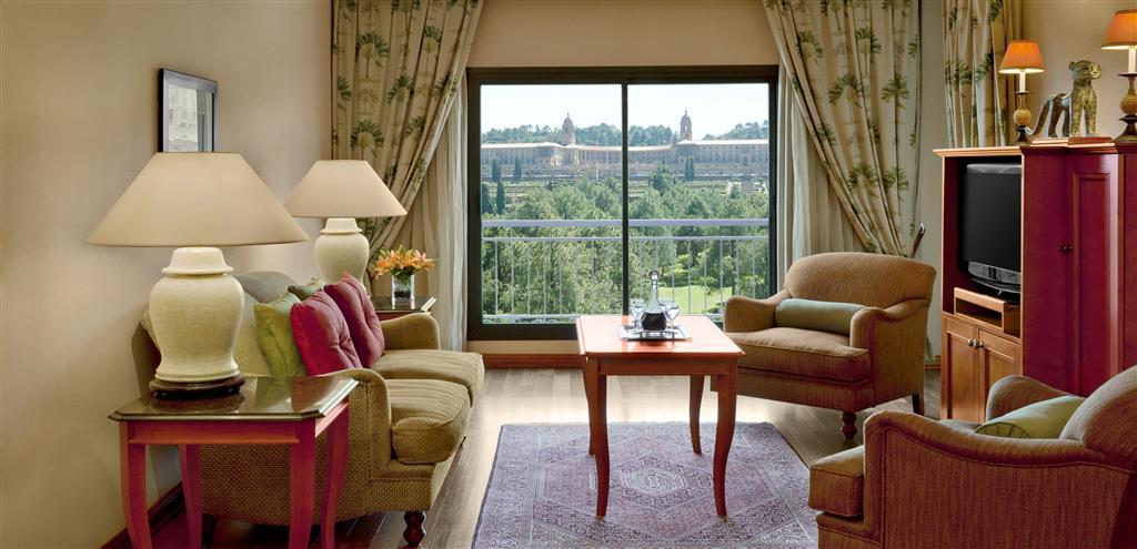Ct Hotel Pretoria Room photo A living room at the Four Seasons Hotel Madrid