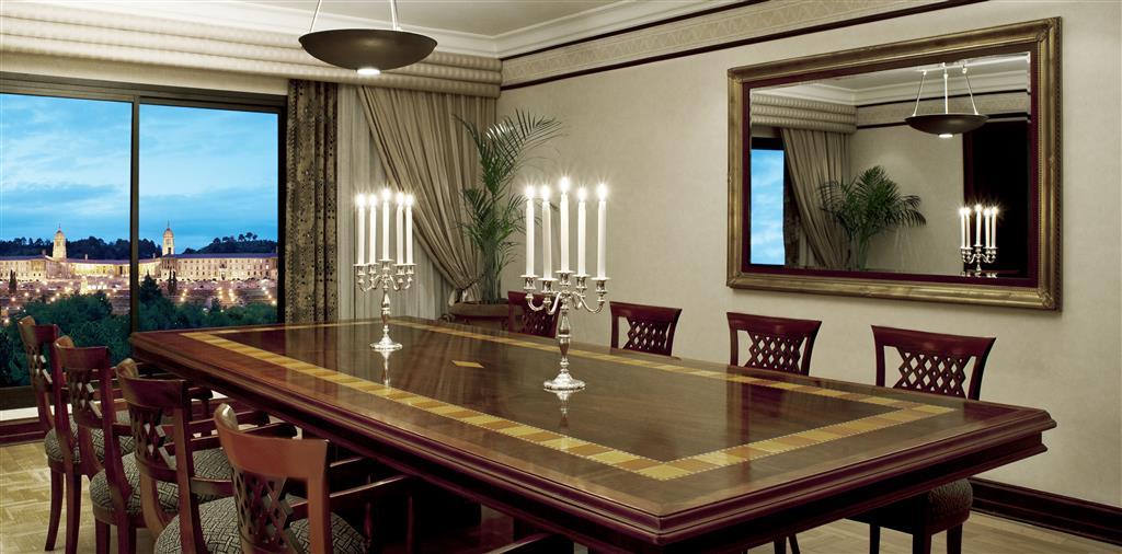 Ct Hotel Pretoria Room photo A dining room
