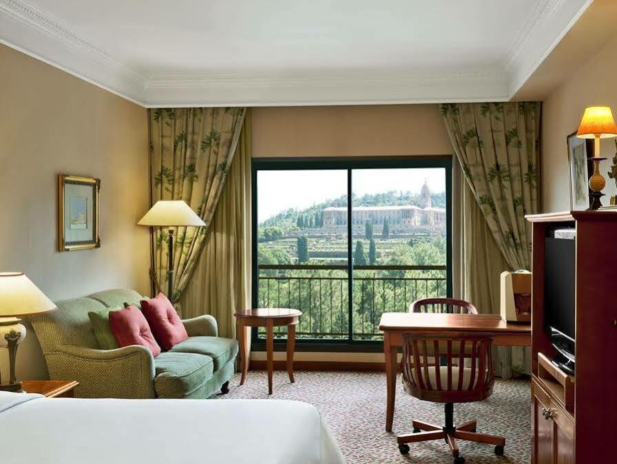 Ct Hotel Pretoria Exterior photo Deluxe Room